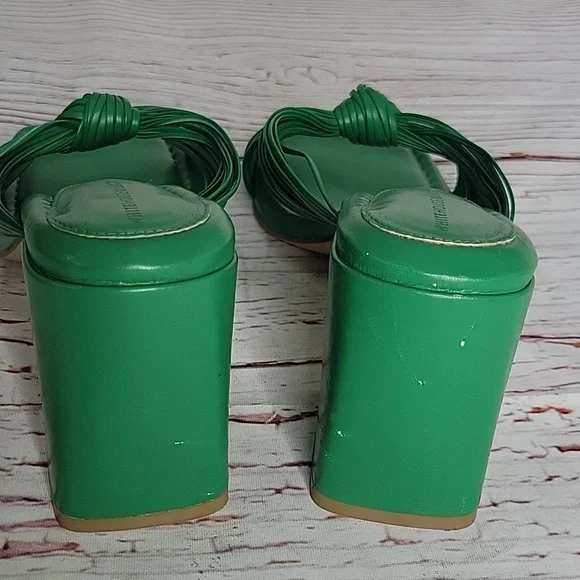 White House Black Market Elegant Green Women's Heeled Sandals SIZE 8 - Picture 9 of 10